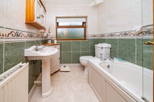 BATHROOM- click for photo gallery